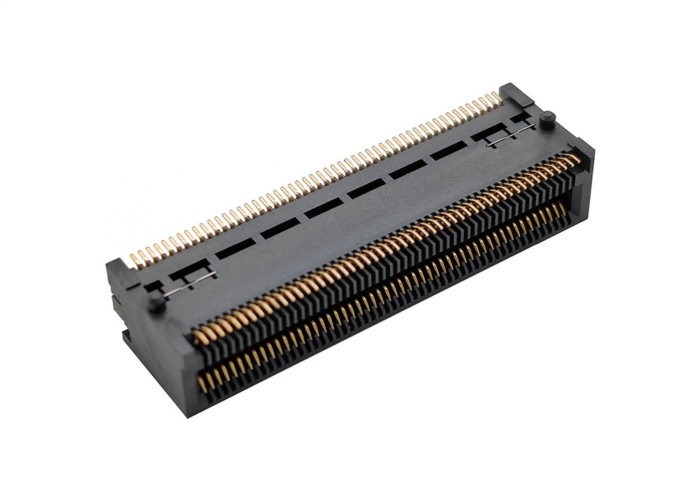 Single layer CFP2 200G connector with 104PIN